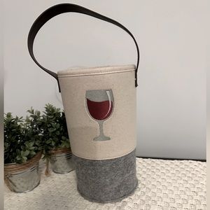 Thirty One Gifts Felt Wine & Gift Bag